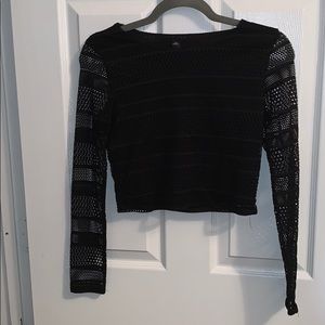 Black Long Sleeve Crop Top